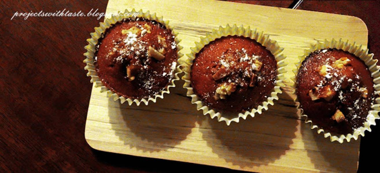 Muffinki marchewkowe z kremem pomarańczowym i kandyzowaną skórką pomarańczy / Carrot muffins with orange cream and candied orang
