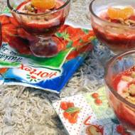 Truskawkowy deser na zimno / Strawberry dessert on cold