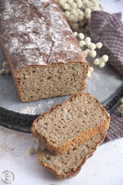 Chleb z mąki pszennej, pełnoziarnistej