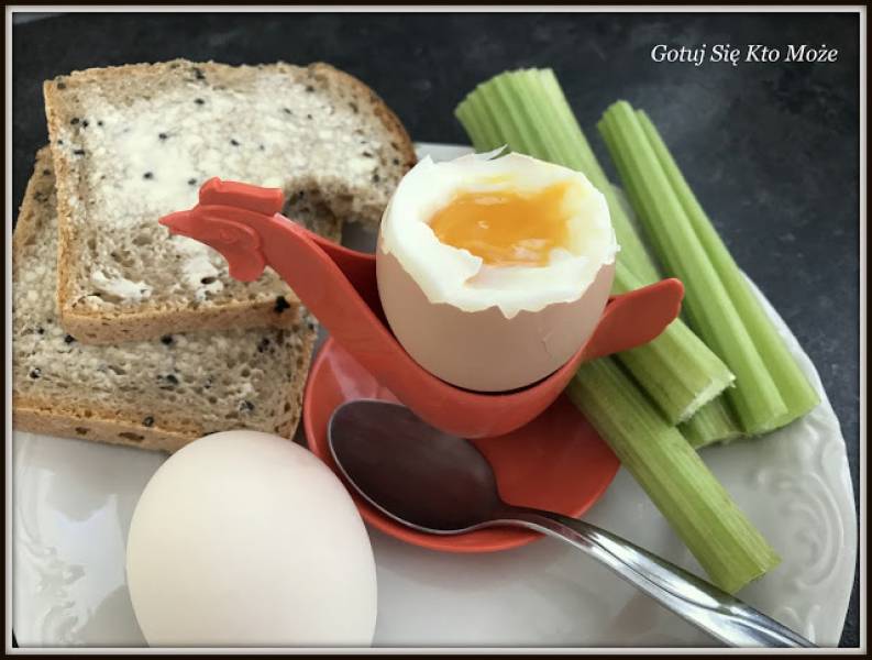 Jak ugotować idealne jajko na miękko