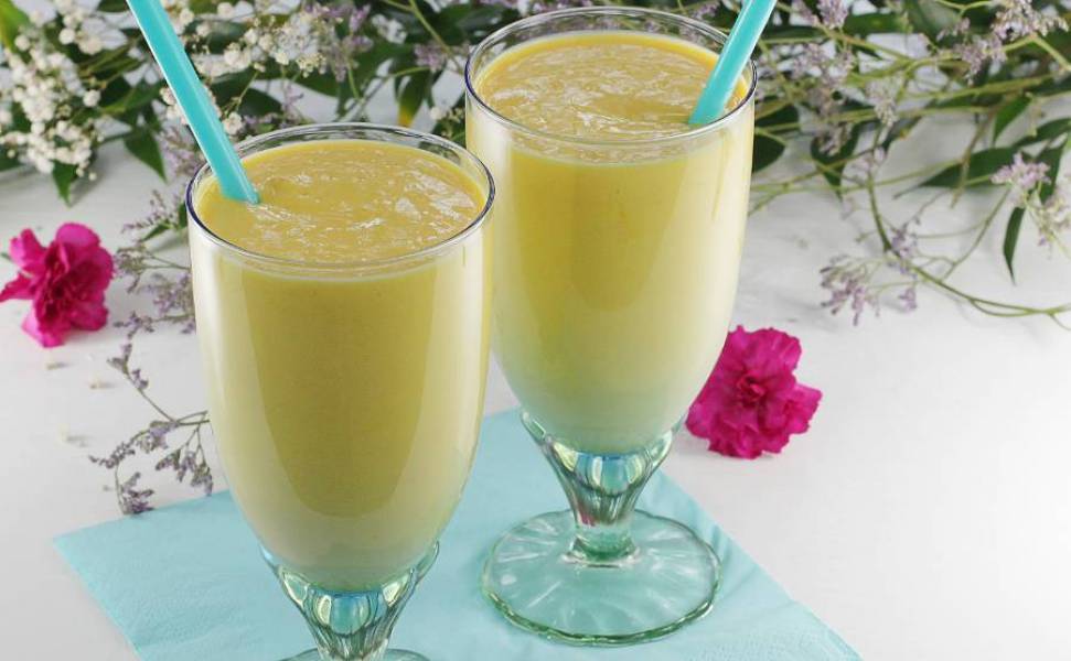 Mango lassi