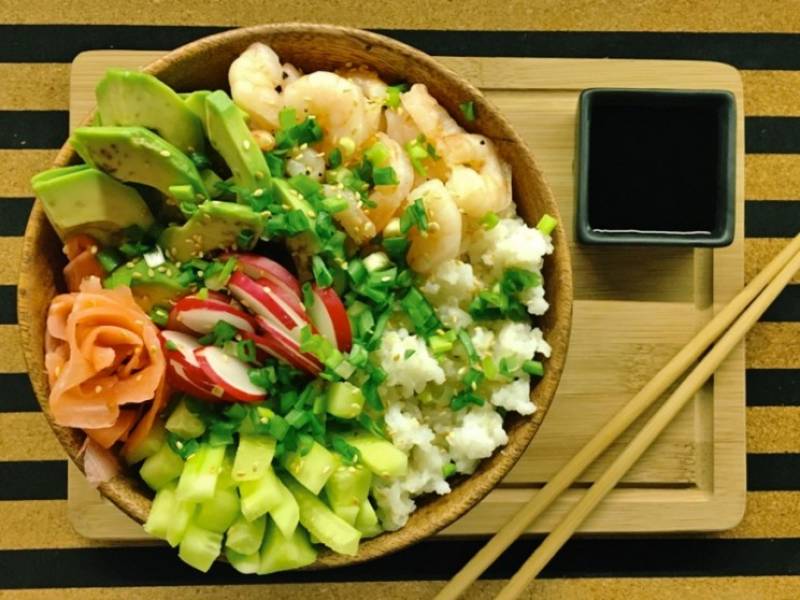 Piątek: Sushi bowl, czyli sushi bez zawijania