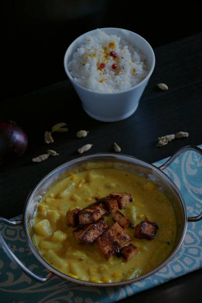 Wegańskie curry z tofu i ananasem