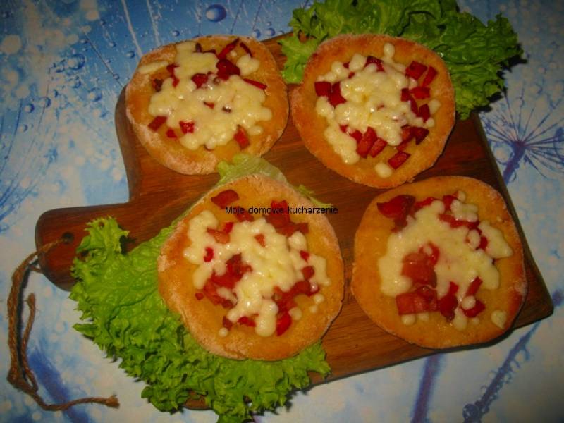 Pizzerinki na ziemniacznym spodzie