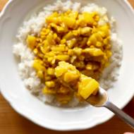 Curry z kurczakiem, ananasem i kukurydzą