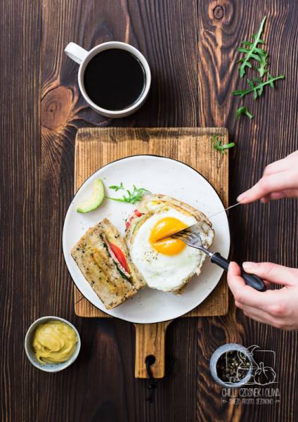 Croque Madame z pomidorem, rukolą i awokado oraz relacja z warsztatów z coffee and food pairing ze Starbucks