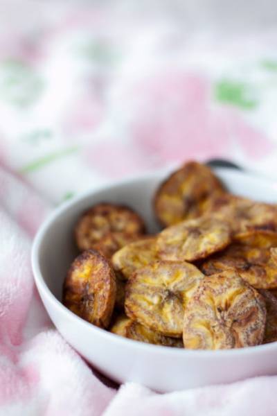 Pieczone chipsy z plantana – zdrowa przekąska