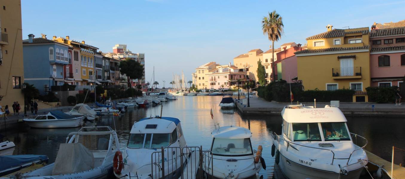 Port Saplaya, czyli „Mała Wenecja”