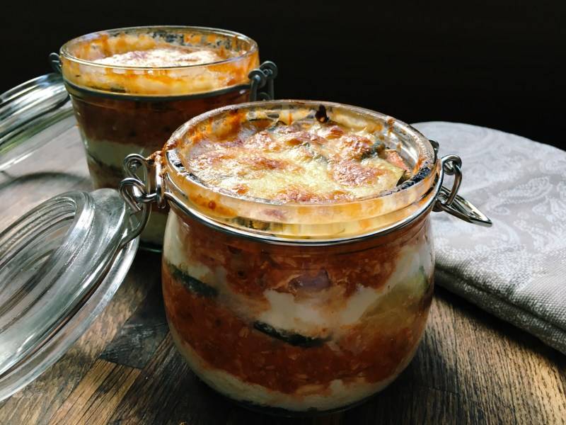 Lasagna z cukinii i pieczonego kurczaka