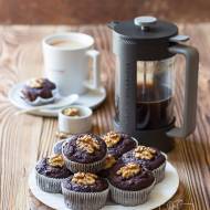 FIT muffinki czekoladowe z cukinią i orzechami włoskimi (bez cukru)