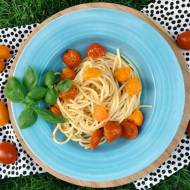 Makaron w 15 minut – spaghetti aglio olio e pomodoro