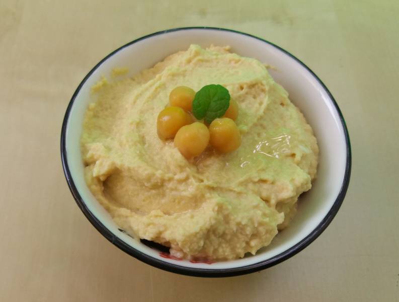 Hummus – zdrowa pasta z ciecierzycy do chleba