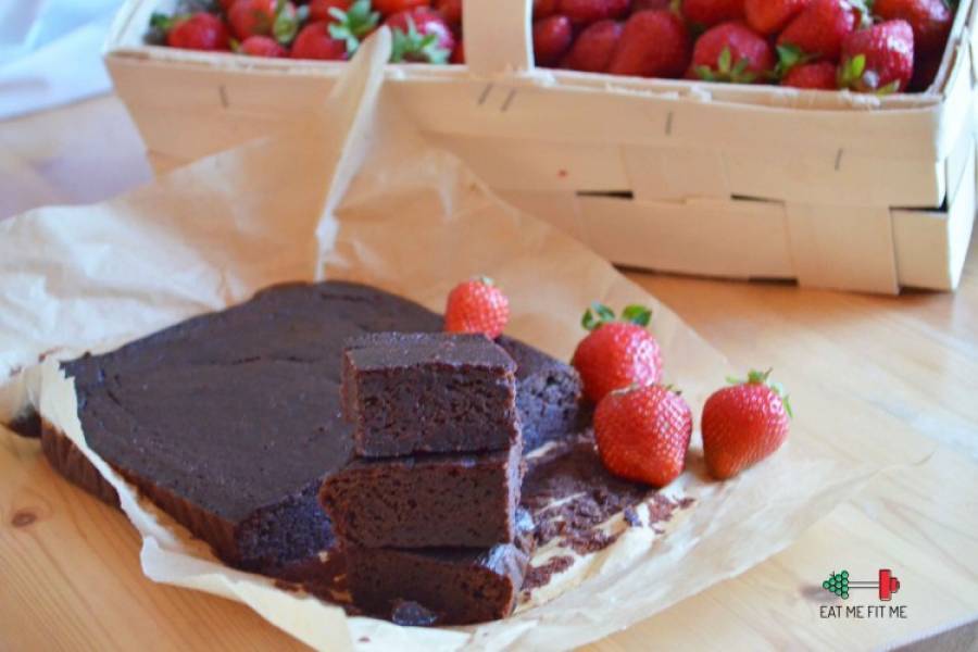 Brownie z fasoli, czyli przepis na przepyszne, czekoladowe fit ciasto