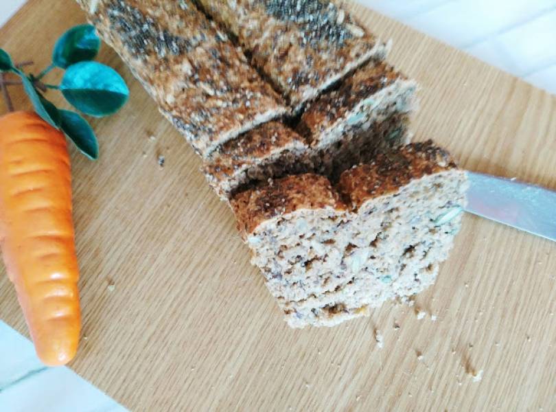 Przepis na 55. Chleb z ziarnami dyni i słonecznikiem (na świeżych