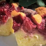 Szybkie, owocowe wypieki – ucierane ciasto z owocami
