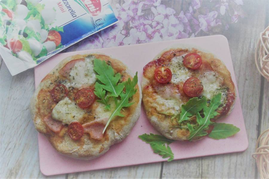 Mini pizze z mini mozzarellą