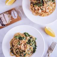 Spaghetti z tuńczykiem, cytryną i rukolą