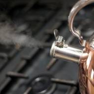Dlaczego warto korzystać z czajnika na kuchenkę gazową?