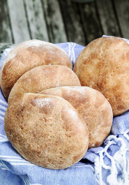 Chleb z ziemniakami – jak wykorzystać ziemniaczane resztki