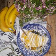 Placek z tapioki z karmelizowanym bananem