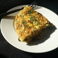 Syty omlet z kaszą gryczaną – prosty i smaczny