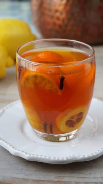 Herbata z mandarynką i pigwowcem