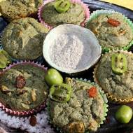 Zielone muffiny kukurydziane z rodzynkami i mini kiwi (bez barwników, gluten free)