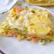 Lasagne z porem, wędzonym łososiem i serem brie (Lasagne con porri, salmone affumicato e brie)