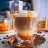 Dyniowa latte macchiato (pumpkin spice latte)