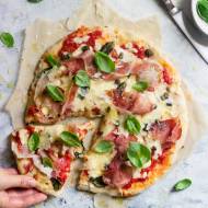 Pizza na cienkim cieście orkiszowym, domowa, najlepsza! (krok po kroku z filmem) - Pizza z szynką parmeńską i kaparami