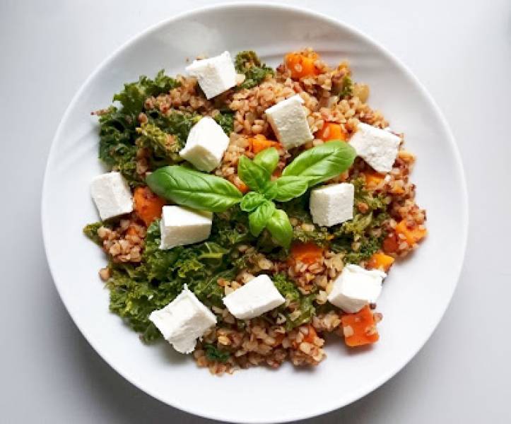 Kaszotto z jarmużem, dynią i fetą/Buckwheat with kale, pumpkin and feta