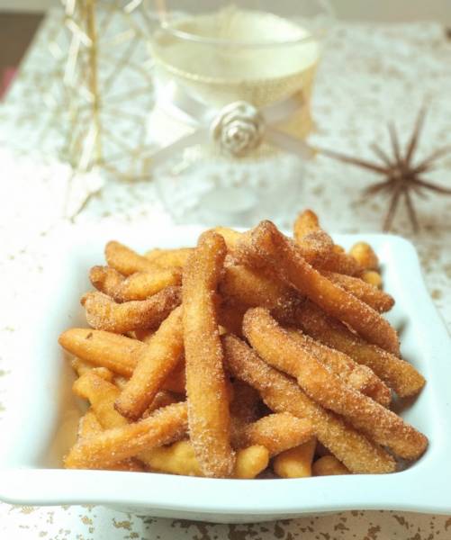 Churros – przepis na Hiszpańską przekąskę