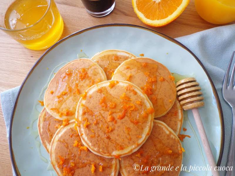 Pomarańczowe placuszki (Pancake all'arancia)