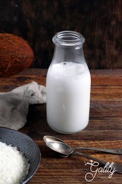 Mleko kokosowe - domowy przepis na napój roślinny