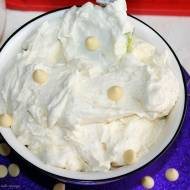 3-składnikowy krem jogurtowy z białą czekoladą (bez żelatyny)