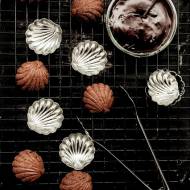 Wegańskie magdalenki z mąki gryczanej czekoladowe