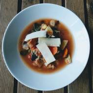 Ribollita – toskańska zupa fasolowa