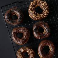 Donuts z ciasta parzonego w czekoladzie