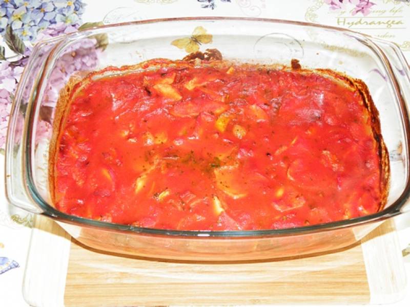 Schabowy z warzywami pod pomidorową pierzynką