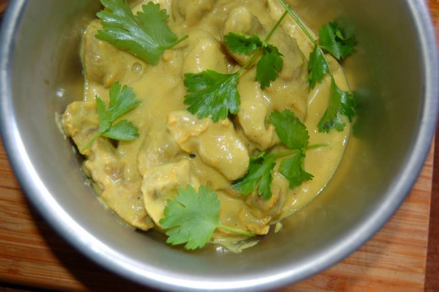 Curry z drobiowych serduszek , pyszne
