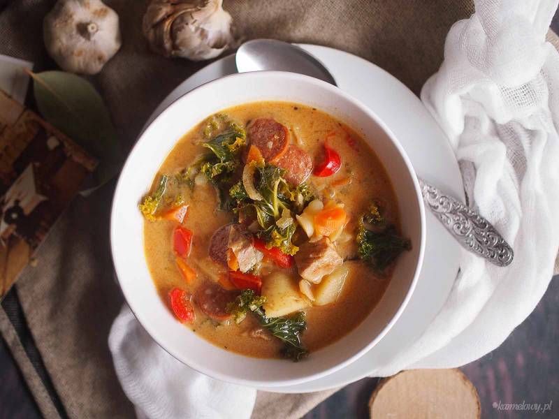 Zupa mięsna z jarmużem / Meaty soup with kale