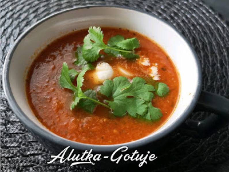 Orientalna zupa pomidorowa