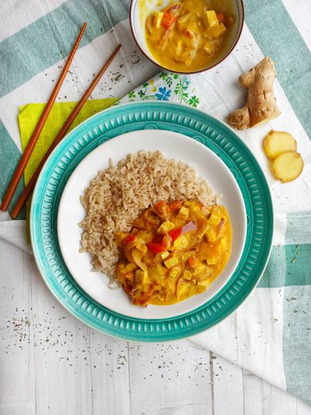 Curry z mango, mleczkiem kokosowym i tofu