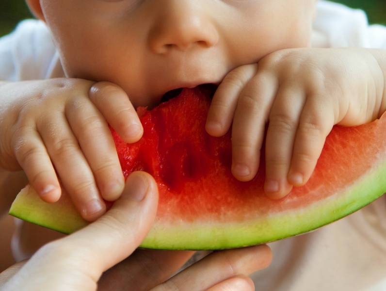 Dieta niemowlaka – zdrowe przepisy dla maluchów poniżej 12 miesięcy