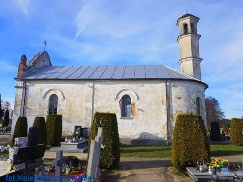 Neogotycka Kaplica św. Rocha w Dalikowie woj. łódzkie