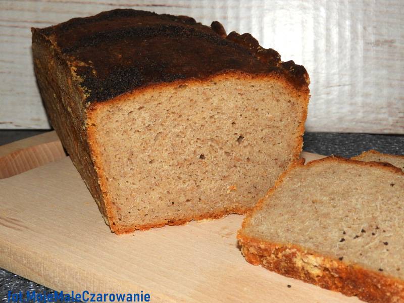 Mleczny chleb żytni na zakwasie żytnim