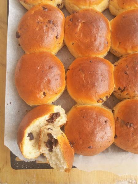 Bułeczki z czekoladą / Chocolate Chip Buns