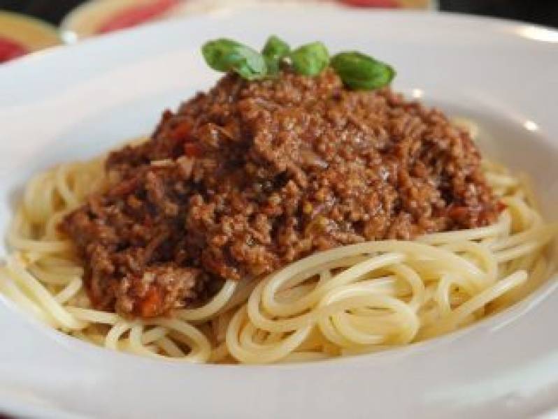 Spaghetti po polsku z mięsem mielonym