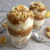 DESER BANOFFEE, CZYLI DESER Z MASCARPONE, TOFFI, CIASTKAMI I BANANAMI