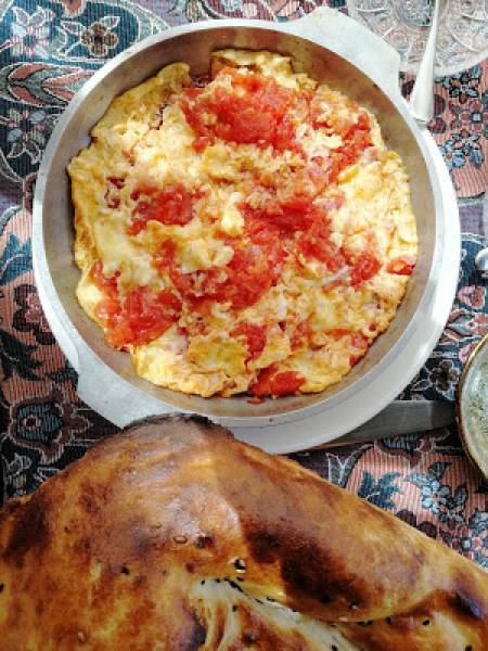 Azerbejdżan - Jajecznica z pomidorami (Pomidor-Yumurta)